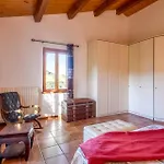 3 Bedroom Amazing In Holiday home