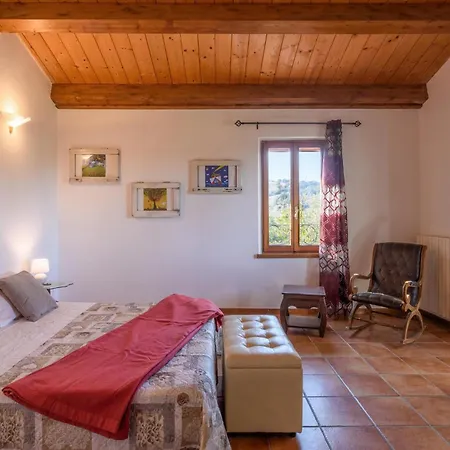 Casa vacanze 3 Bedroom Amazing In Montelabbate