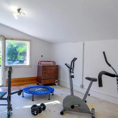 3 Bedroom Amazing In Holiday home *